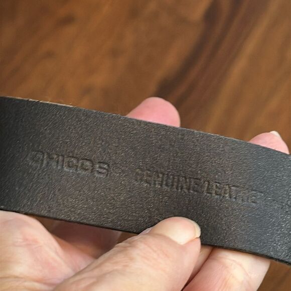 Chico’s black leather belt with hammered silver & rhinestones hook buckle - Picture 4 of 9